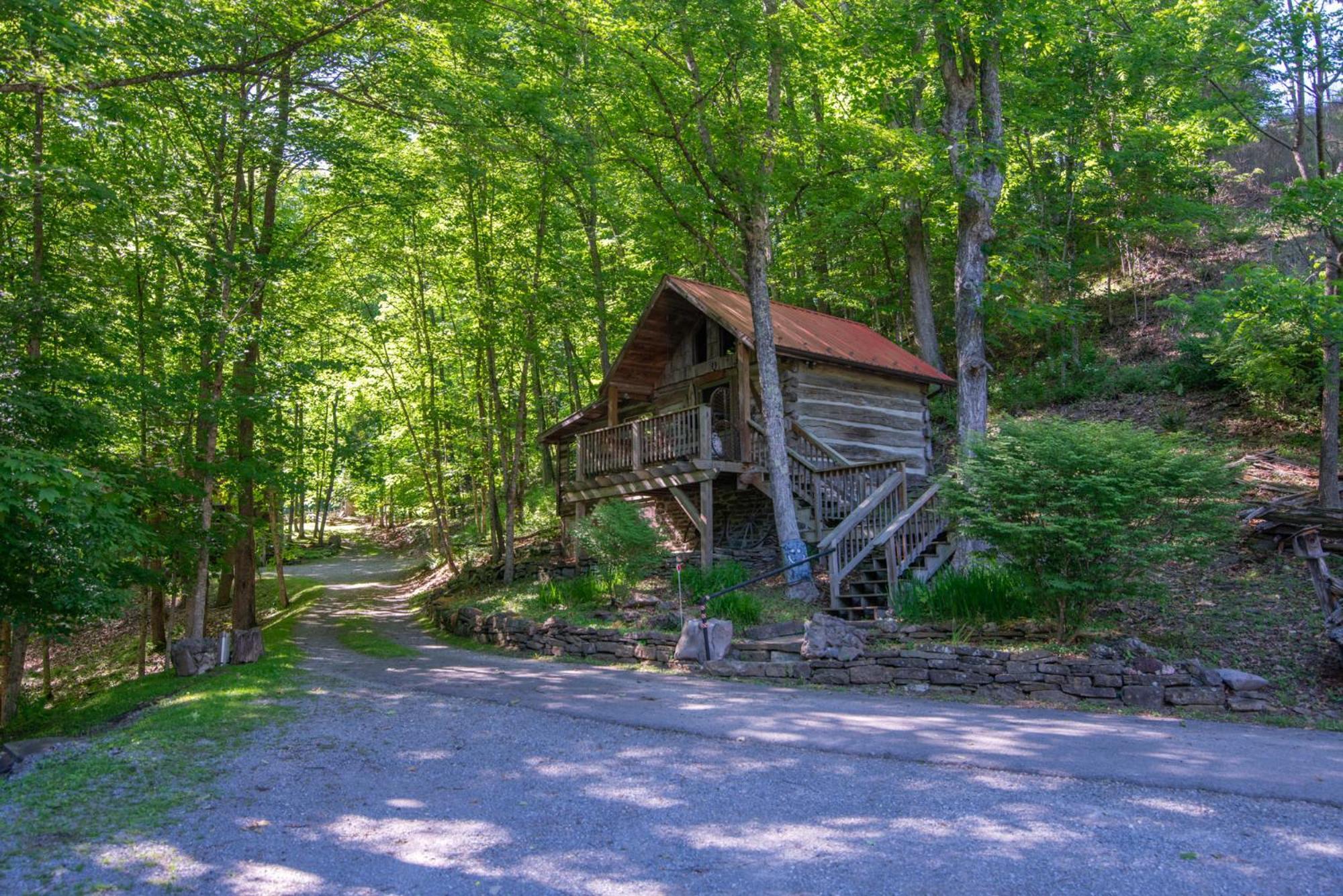 Moore House Inn & Cabins Marlinton Exterior foto